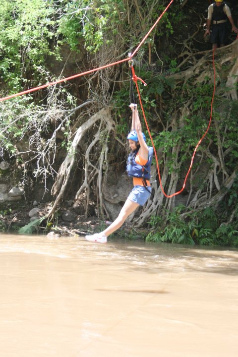 Tirolesa En El Río Actopan Descabezadero Chicuasen Veracruz