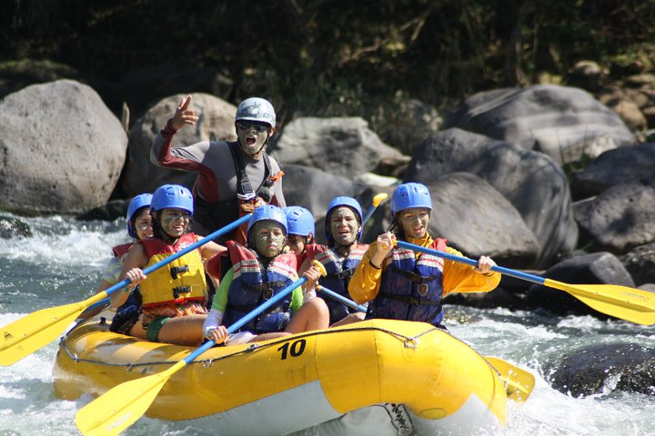 Rafting Rapidos Descenso En Balsa En El Rio Filobobos En Tlapacoyan Veracruz