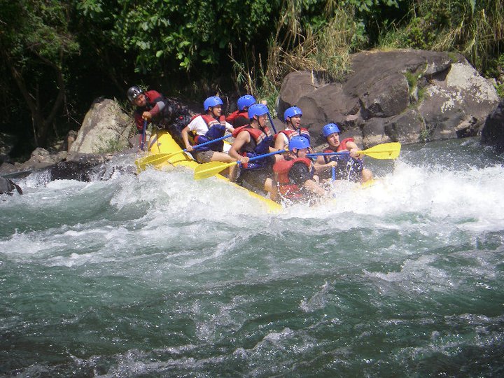 Descenso En Balsa Rapidos Rafting En El Rio Filobobos Tlapacoyan Veracruz