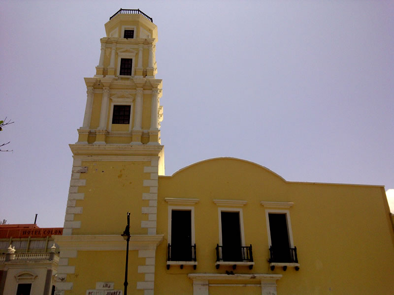 Faro Benito Ju�rez En Veracruz